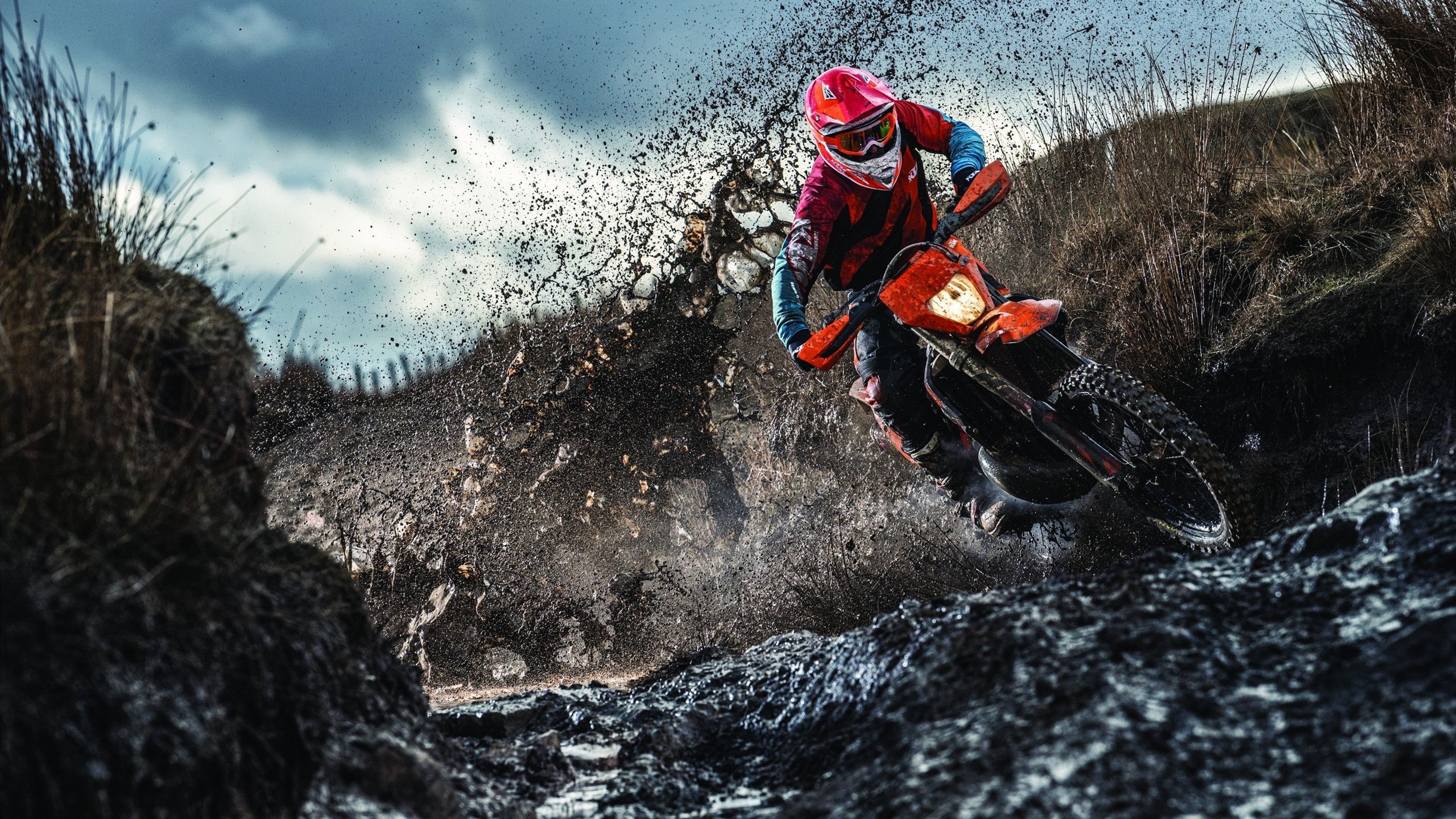 红黑军团南美寻宝记，马丁内利一锤定音，AC米兰阿根廷血拼战略制胜